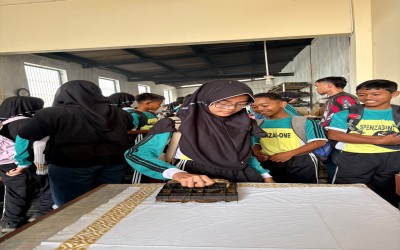 KOKURIKULER KUNJUNGAN SENTRA PENGRAJIN BATIK